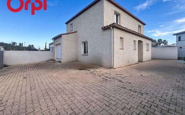 Maison à vendre    5 pièces •  Pia