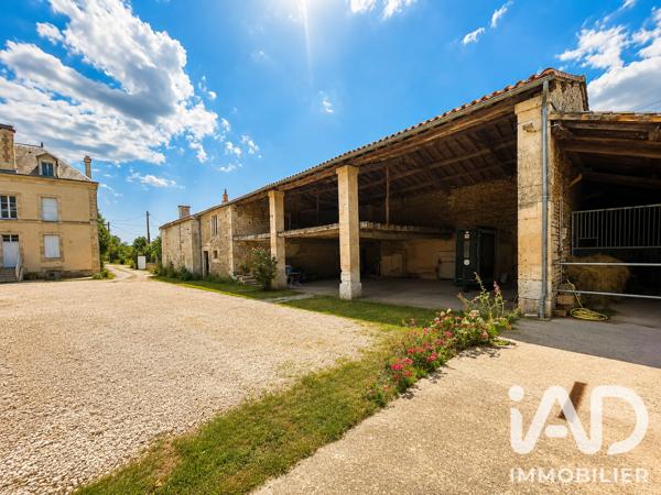 Maison à vendre 8 pièces 200 m² Échiré