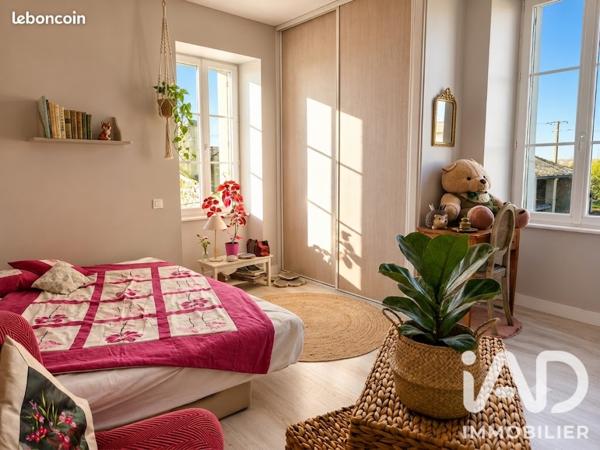 Maison à vendre 8 pièces 200 m² Échiré