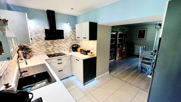 Maison Blaye Les Mines 7 pièce(s) 290 m2