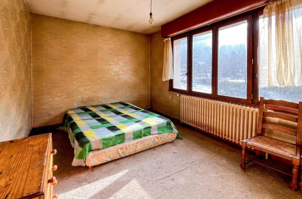 Maison mitoyenne de 90m2 T5 à rénover