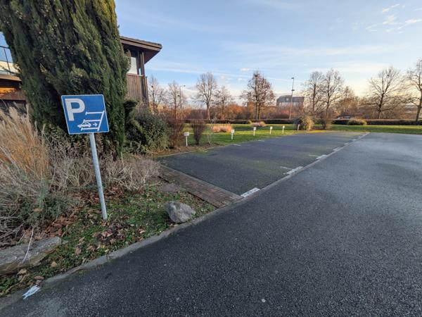 Villeneuve-d'Ascq (59650) Haute Borne : Bureaux 235 m² + 10 places de parking