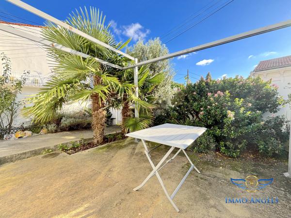 MAISON RÉNOVÉE DE PLAIN-PIED AVEC PLAGE ET COMMERCE À PIED