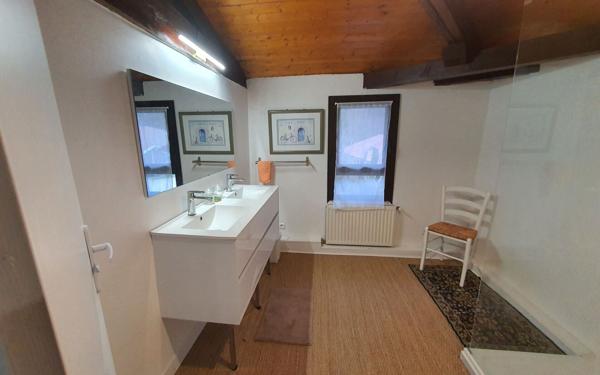 Maison à vendre    5 pièces •  Parentis-en-Born