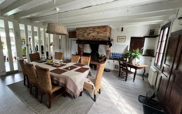 Maison à vendre    5 pièces •  Parentis-en-Born