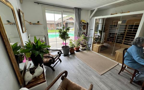 Maison à vendre    5 pièces •  Parentis-en-Born