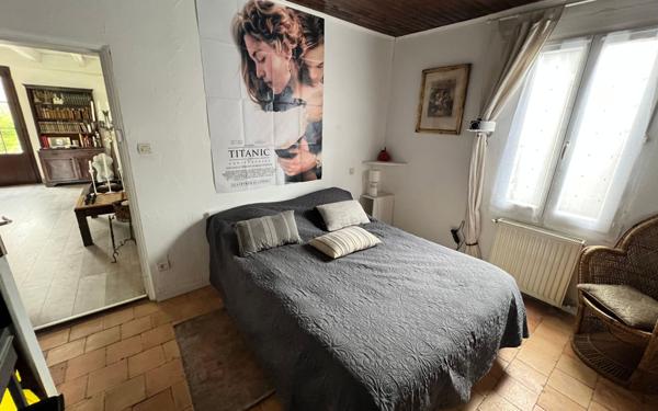 Maison à vendre    5 pièces •  Parentis-en-Born