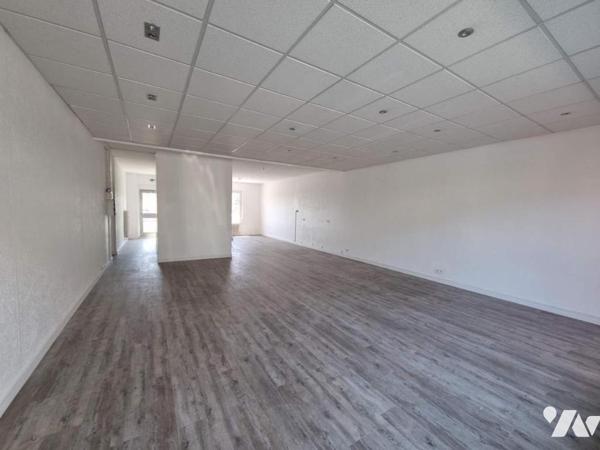 Vente Immeuble à Saint-Genis-Pouilly Centre ville 