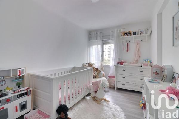 Appartement 3 pièces de 60 m² à Marseille (13011)