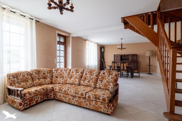 Maison à vendre |  Gémozac |  6 pièces | 151 m²
