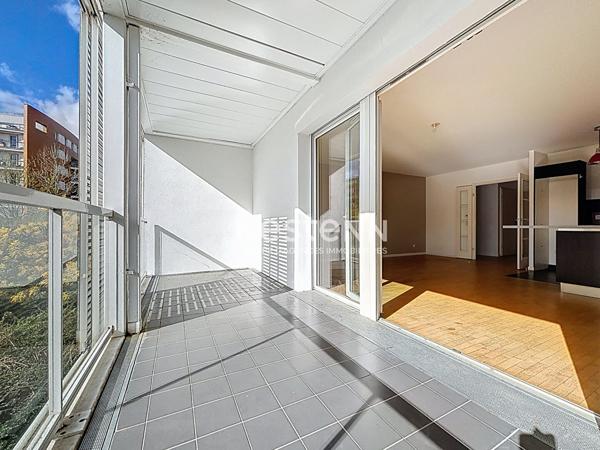 ISSY LES MOULINEAUX - FORT D'ISSY - Vente appartement 3 pièces traversant de 67.84 m² avec une terrasse orienté Sud/Ouest