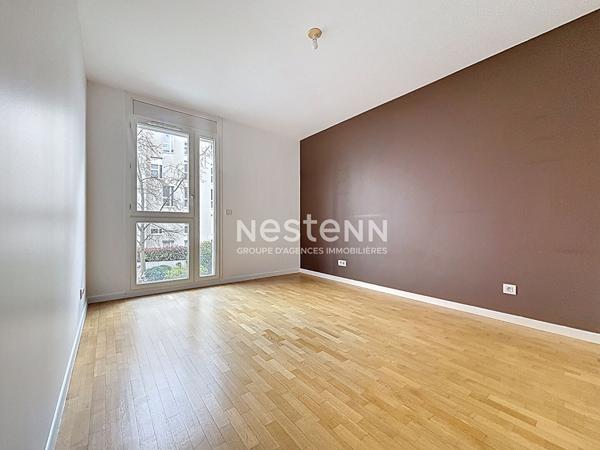 ISSY LES MOULINEAUX - FORT D'ISSY - Vente appartement 3 pièces traversant de 67.84 m² avec une terrasse orienté Sud/Ouest