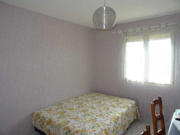 A SAINT JUNIEN PROCHE DU CENTRE VILLE ET DES COMMODITES MAISON PLAIN PIED DE 114 M² 3 CHAMBRES
