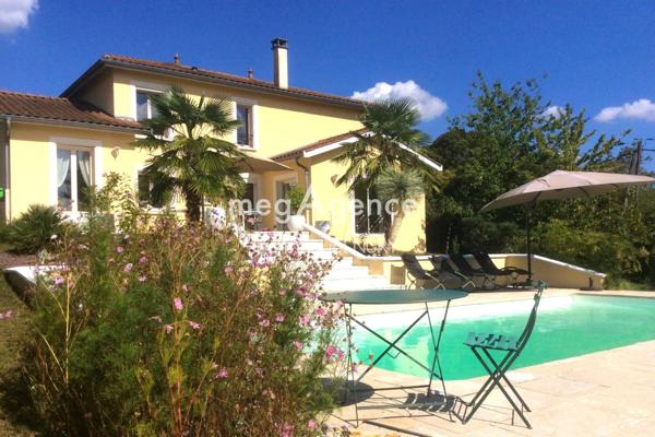 Maison à DARDILLY, 69570 - 7 pièces 194m²