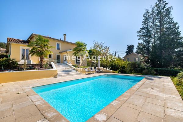 Maison à DARDILLY, 69570 - 7 pièces 194m²