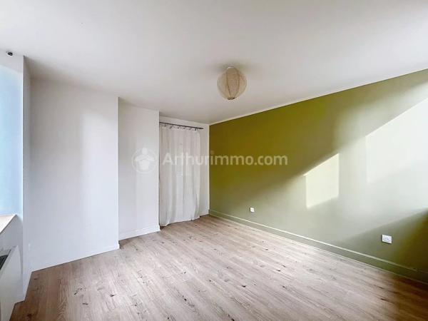 Location                                                      Appartement
                        
                     2 pièces                      36 m2                     à Beaumont
