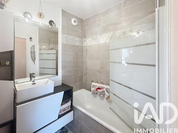 Maison à vendre 4 pièces 76,49 m² Cornebarrieu