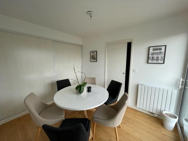 Appartement T4 à louer - 97 m² (réf : 557869)