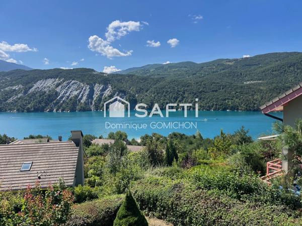 Maison mitoyenne avec une superbe vue sur le lac