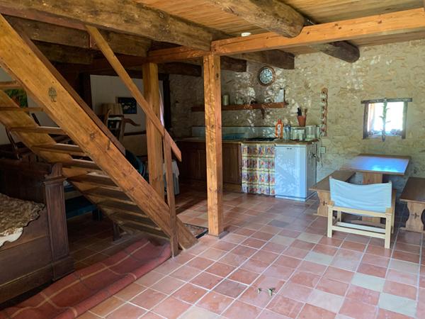 Maison pierre avec grange