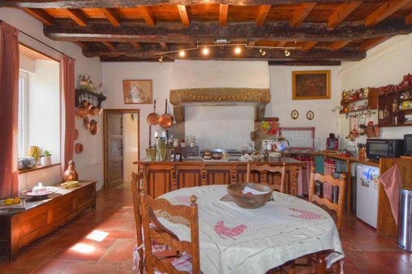 Maison  de caractère, 9 pièces, 218 m2, avec bois