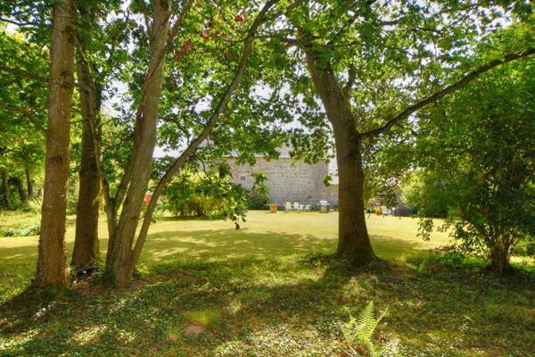 Maison  de caractère, 9 pièces, 218 m2, avec bois