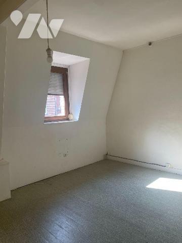 EN EXCLUSIVITE - A VENDRE à BAILLEUL dans le NORD (59) :  IMMEUBLE LIBRE DE TOUTE OCCUPATION PR...