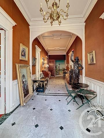 Appartement F6 à vendre  5 pièces - 188,42 m2 LYON - 69007