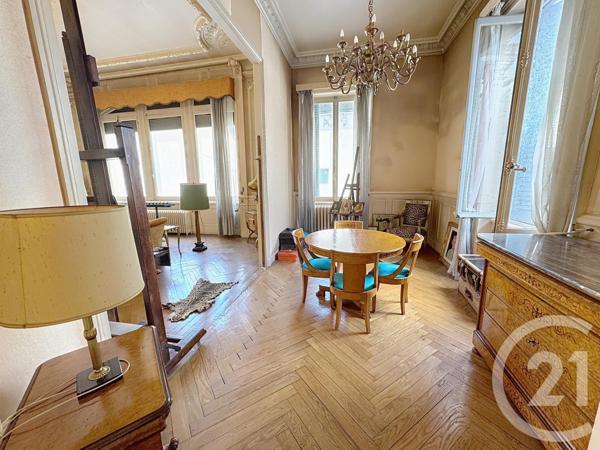 Appartement F6 à vendre  5 pièces - 188,42 m2 LYON - 69007