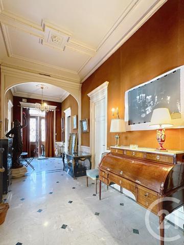 Appartement F6 à vendre  5 pièces - 188,42 m2 LYON - 69007