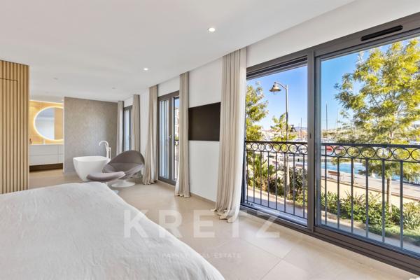 Maison d'exception vue panoramique sur le port de Sanary-sur-Mer