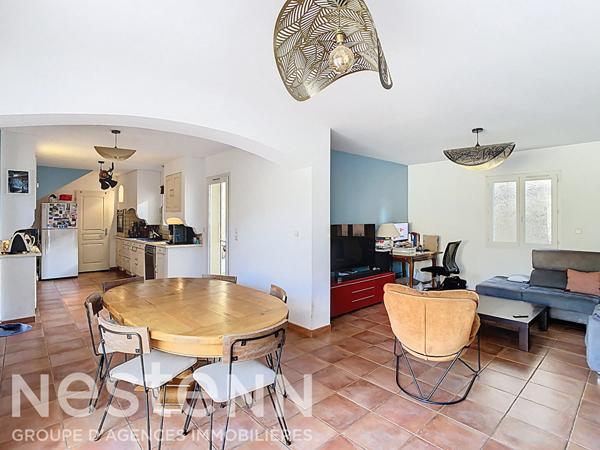 Belle Maison T5 de 109m² avec garage, piscine et jardin dans secteur recherché!!