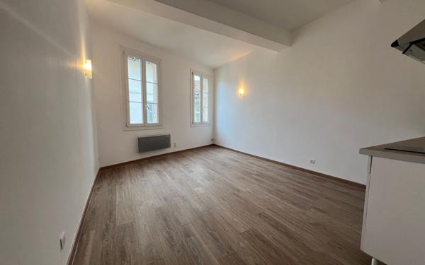 Appartement à vendre    1 pièce • 24 m2 Avignon