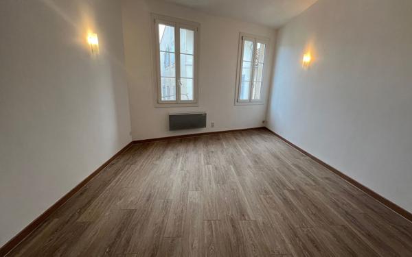 Appartement à vendre    1 pièce • 24 m2 Avignon