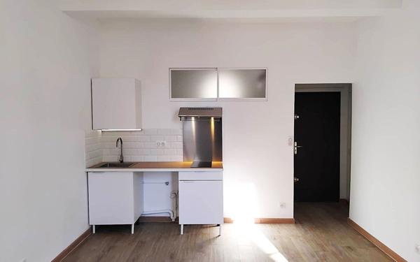 Appartement à vendre    1 pièce • 24 m2 Avignon