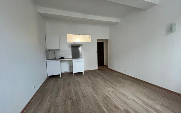 Appartement à vendre    1 pièce • 24 m2 Avignon