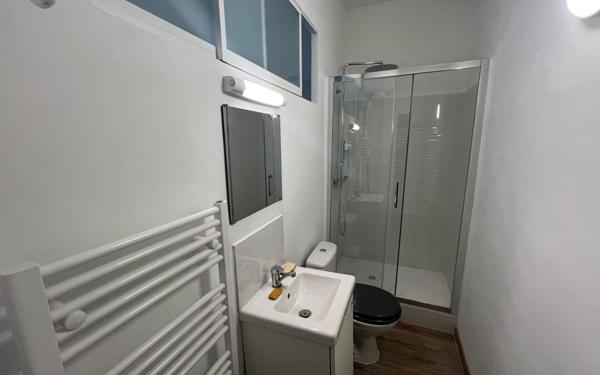 Appartement à vendre    1 pièce • 24 m2 Avignon