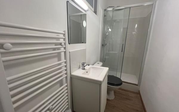 Appartement à vendre    1 pièce • 24 m2 Avignon