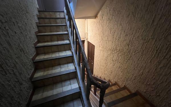 Appartement à vendre    1 pièce • 24 m2 Avignon