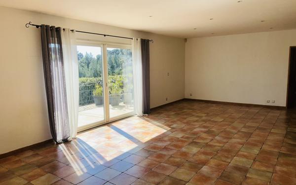 Maison à vendre    5 pièces •  Avignon