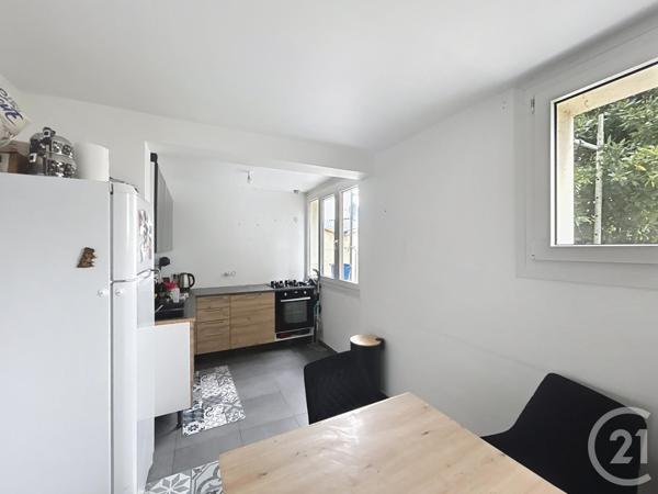 Maison à vendre  6 pièces - 126 m2 LA ROCHETTE - 77