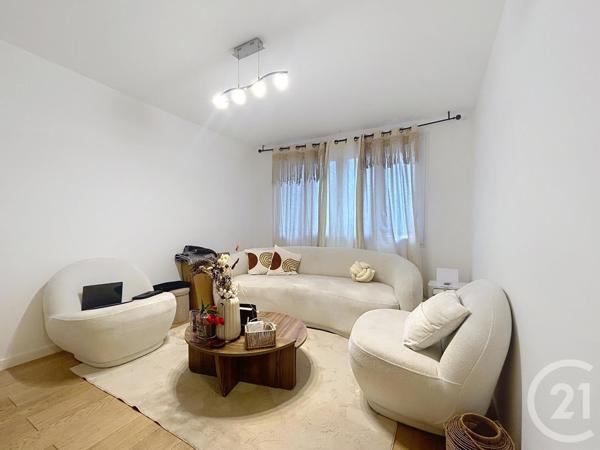 Maison à vendre  6 pièces - 126 m2 LA ROCHETTE - 77