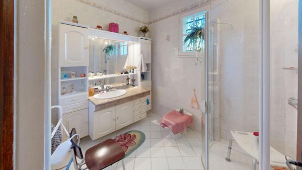 Proche Carcassonne, Maison familiale avec piscine et parc arboré