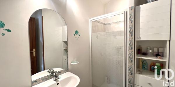 Maison de ville 7 pièces de 211 m² à Pont-Saint-Esprit (30130)