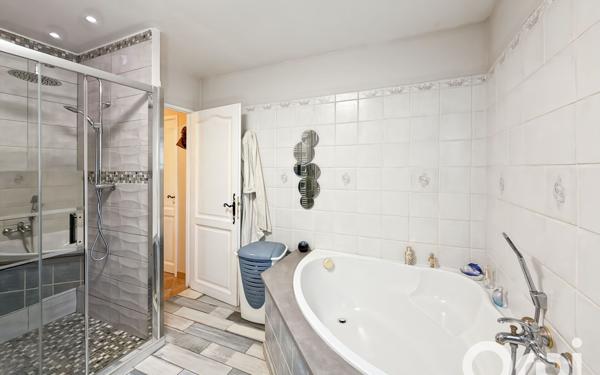 Maison à vendre    4 pièces •  Bollène