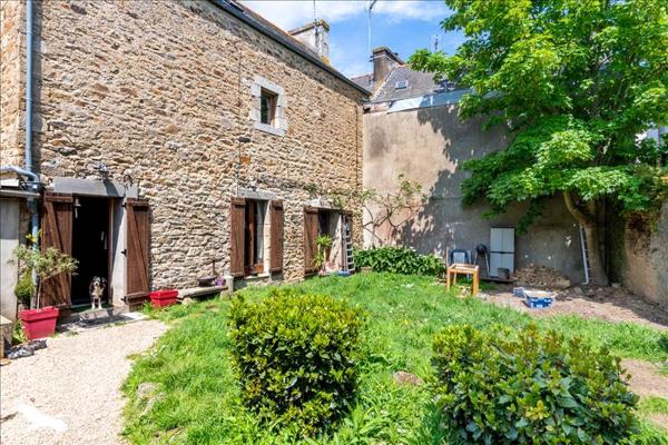 Maison à vendre |  Saint-Pol-de-Léon |  6 pièces | 131 m²