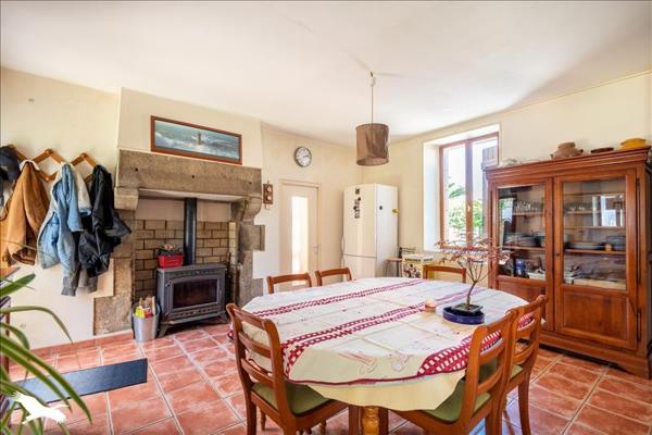 Maison à vendre |  Saint-Pol-de-Léon |  6 pièces | 131 m²