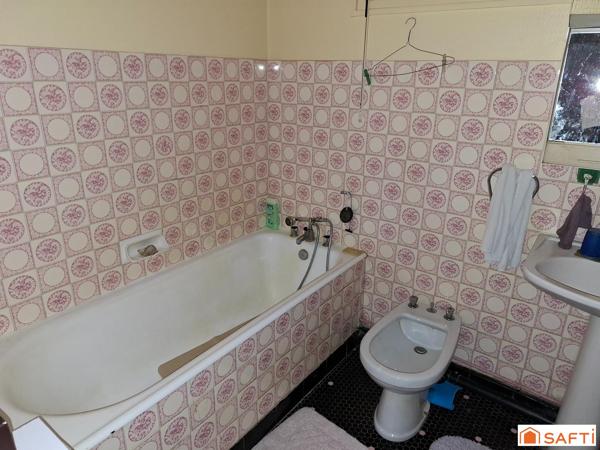 Immeuble à rénover, 230m2, 3 logements et local commercial