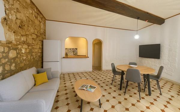 Maison à vendre    5 pièces • 106 m2 Saint-Gilles