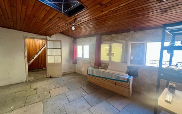 Maison à vendre    5 pièces • 106 m2 Saint-Gilles